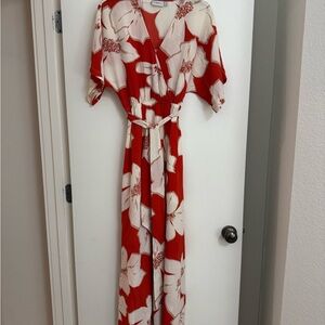 Floral short sleeve orange and White floral print surplus Maxi Dress. Size 2